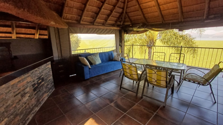 6 Bedroom Property for Sale in Kosmos North West